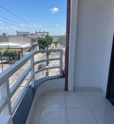 Serrinha Apartamento | Apt com varanda no centro