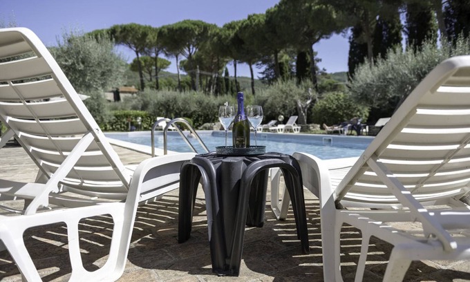 Passignano sul Trasimeno Apartamento | Apt *Dolce far niente* with pool & parking space