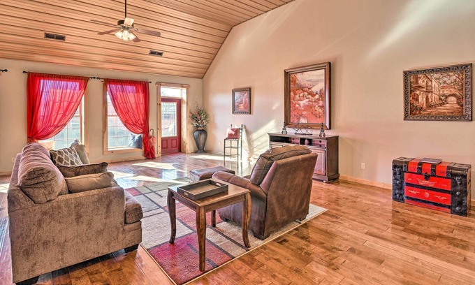 Celina Apartamento | Apt in Dtwn Celina: 4 Mi to Dale Hollow Lake!