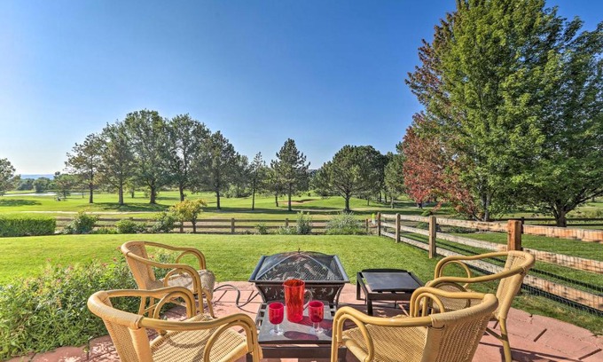 Columbine Valley Apartamento | Apt on Golf Course - 10 Mins to DT Littleton!