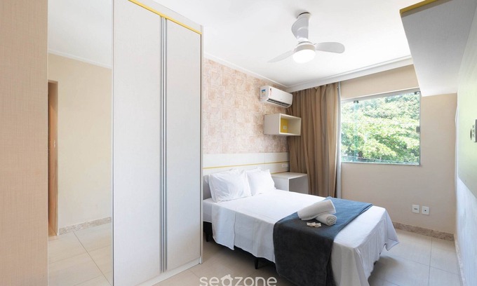 Piata Apartamento | Apt. w/Balcony 500m From the Beach Rei0206