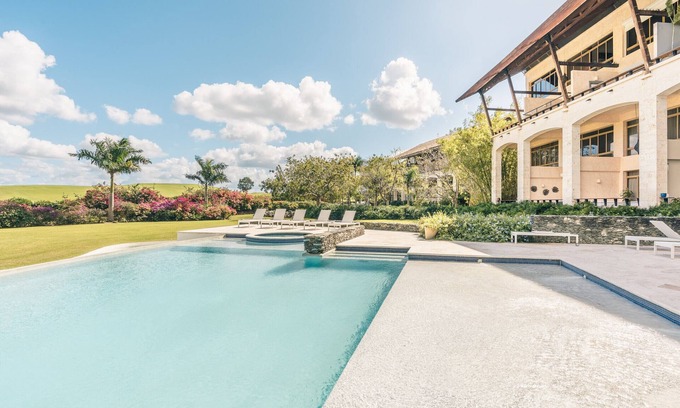 Los Altos Apartamento | Apartment with golf course view in Casa de Campo