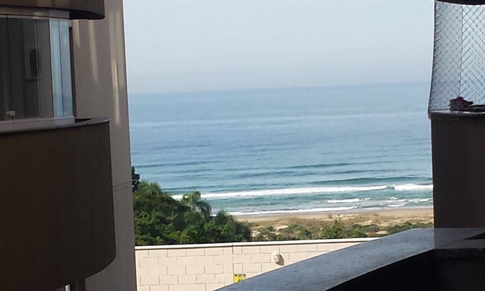 Vila Nova Apartamento | Apt con vistas al mar en la playa de vila.