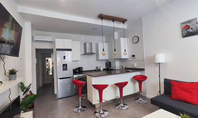 Pueblo Nuevo Apartamento | Apto. Centro Aeropuerto Feria Wizink