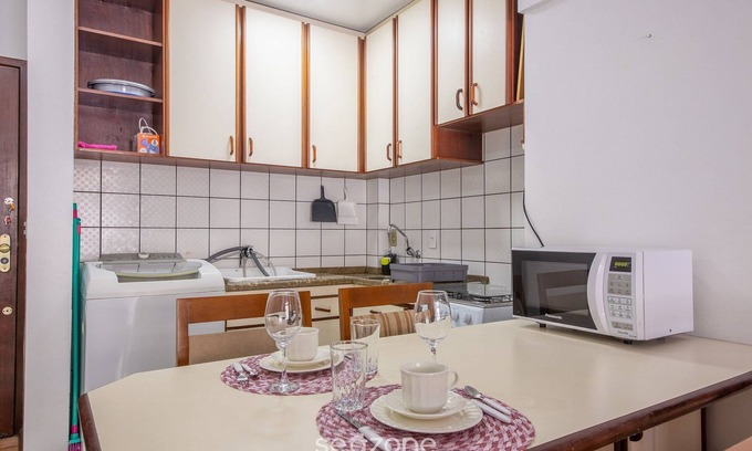 Canasvieiras Apartamento | Apto bem Localizado a 500mts da Praia Rhi206