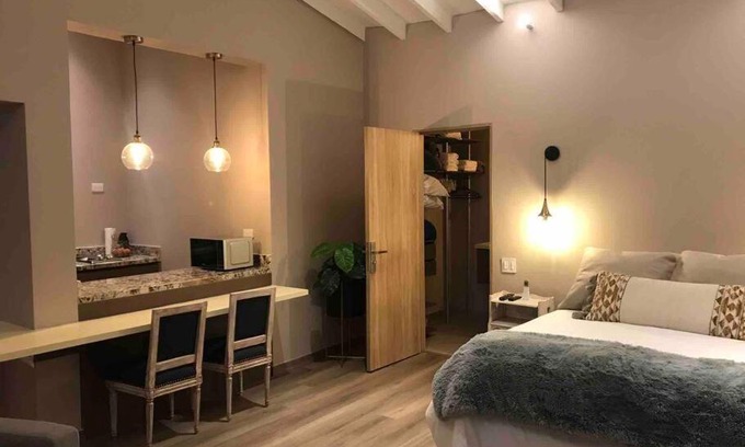 El Tesoro Apartamento | Apto BR Suites 6 min de Provenza, encanto natural