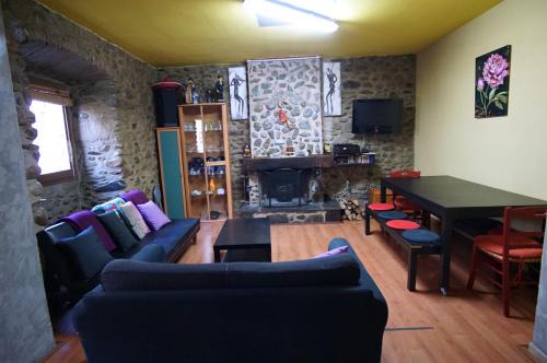 Bourg-Madame Apartamento | Apto cerca de Puigcerda con chimenea