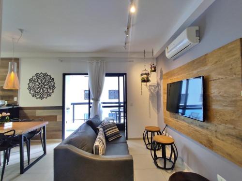 Pitangueiras Apartamento | Apto com piscinas, sacada Gourmet, 2 gar, 50 mts da praia