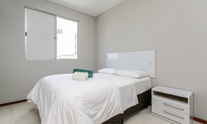Ingleses do Rio Vermelho Apartamento | Apto em Condominio pe na Areia, c/ Piscina Mhr308