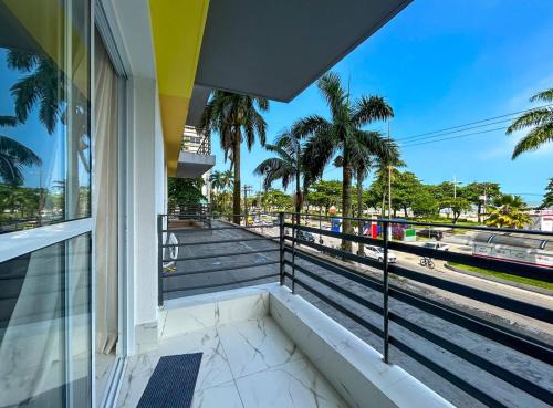 Boqueirao Apartamento | Apto estiloso e climatizado com wi-fi a beira mar