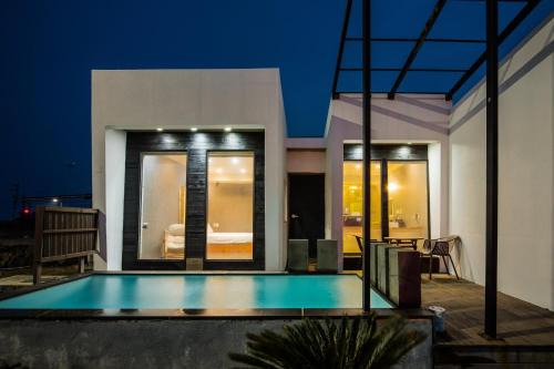 Gujwa Casa | Aqua Beautique Poolvilla