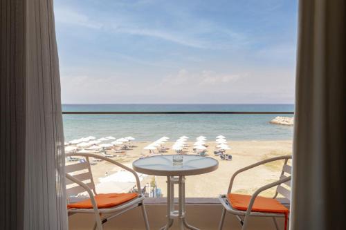 Roda Hotel | Aqua Luxury Suites by Estia