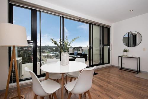 Mornington Casa | Aqua Views of the bay in Mornington