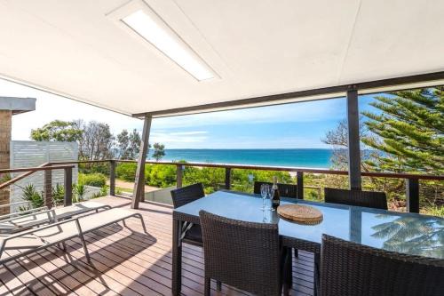 Vincentia Casa | Aqua Vista - beachfront 4BR Home with ocean views