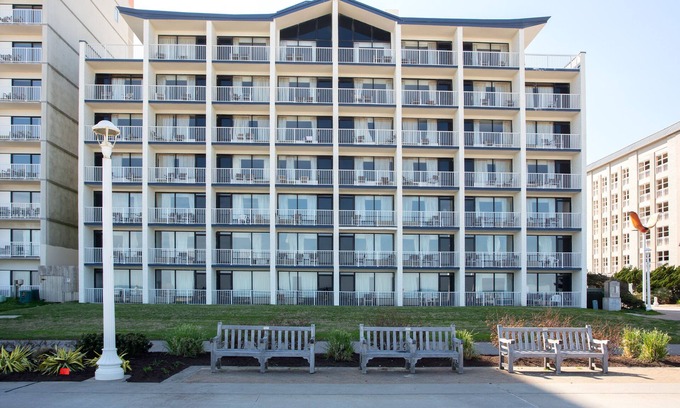 Northeast Virginia Beach Hotel | Aqua Vista Resort Hotel