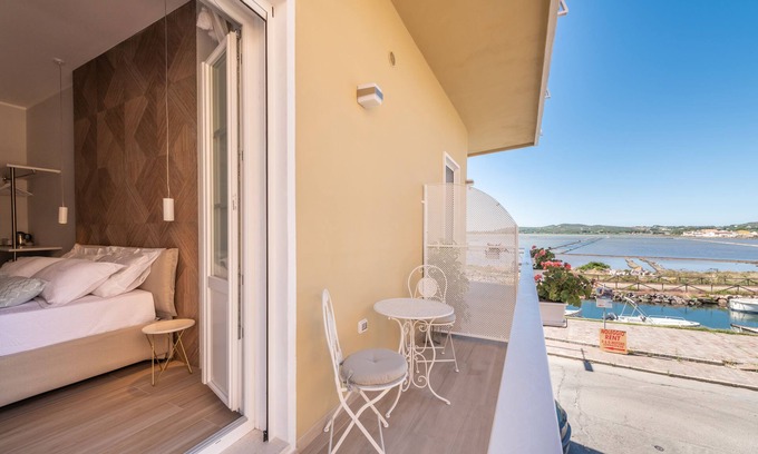 Carloforte Cama Y Desayuno | AQUAMADRE Suites