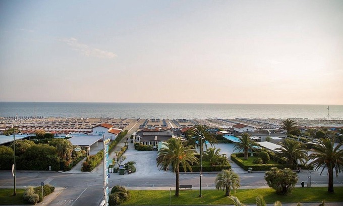 Forte dei Marmi Apartamento | Aquamarine Paradise Home