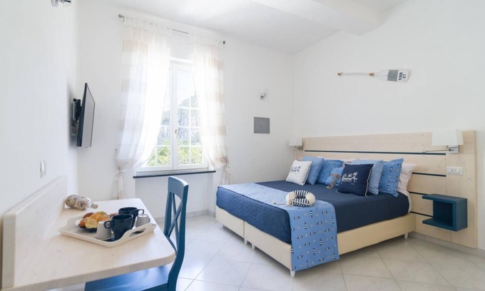 Marina Grande Apartamento | Aquamarine Relaxing Capri Suites - Blue Suite