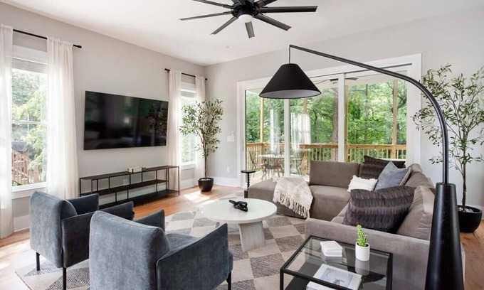 East Atlanta Apartamento | Aquarius Rising by Minty Living