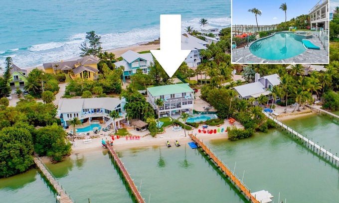 Stuart Casa | Aquarius South: Luxe 10BR/6BA , w/ heated swimming pool+spa, private dock & more