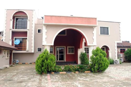 Surulere Cabina | Aquatic Suites Lounge -Classic Standard
