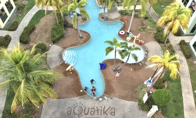 Mediania Alta Apartamento | Aquatika Caribbean Breeze - The Penthouse Direct Access to the Beach & 5 Pools