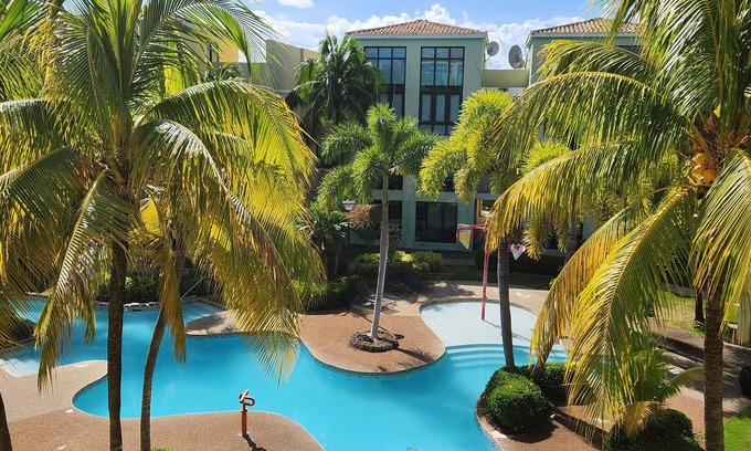 Mediania Alta Apartamento | Aquatika Seashell Retreat/Beach/pools/king Bed/ 20 mins El Yunque