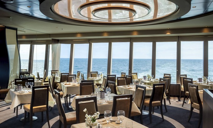 Abu Dhabi City Center Alquiler De Eote | Arabian Cruise