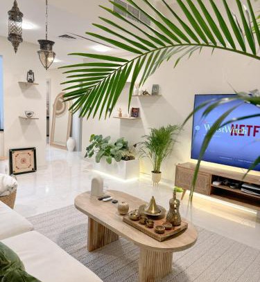 Nad Al Sheba Apartamento | Arabian-Inspired 1BR - Polo Residence Near Burj