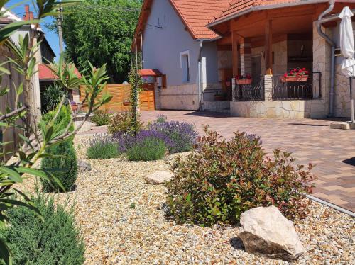 Sarvar Apartamento | Aranyhal apartman