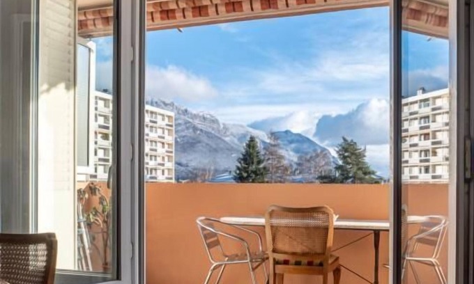 Novel Apartamento | Aravis - VUE Degagee - Balcon - Proche LAC