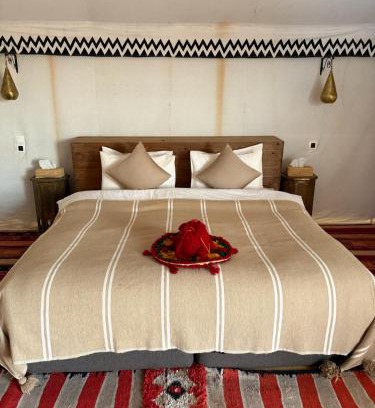 M'Hamid El Ghizlane Otro | Arawan Luxury Desert Camp at Erg Lihoudi