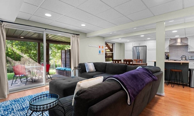 Ann Arbor Apartamento | Arbor Hideaway - Brand New! Bring your dog!
