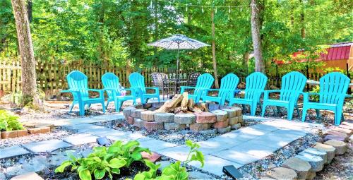 Kernersville Apartamento | Arcade, Ping Pong, Hot Tub, Gas Grill, & King Bed