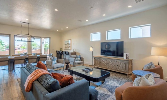 Santa Clara Casa | Arcadia 45 | Dog Friendly! Private Hot Tub * Sleeps 22 * Arcade *