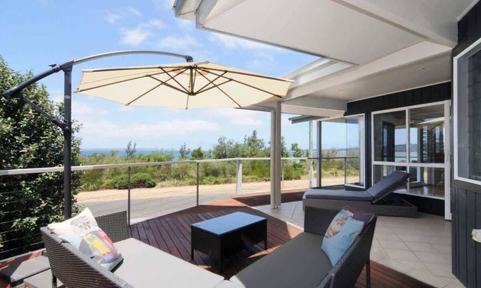 Vincentia Casa | Arcadia :: Al otro lado de la carretera de la playa, con vistas a Jervis Bay
