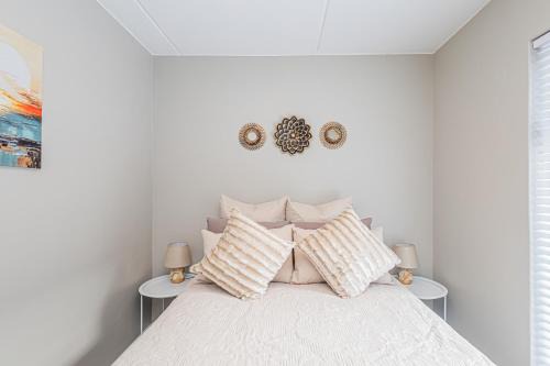 Mykonos Apartamento | Arch House Langebaan - Modern Stay Near Beach & Club Mykonos