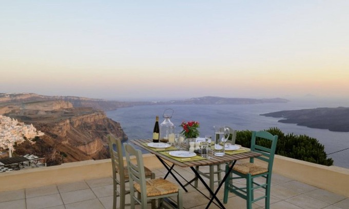 Fira Villa | Archipel Mansion Sleeps 8