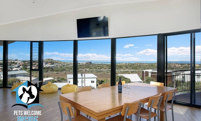 Goolwa Beach Casa | Architect Designed Spectacular Beachhouse with Sweeping Views