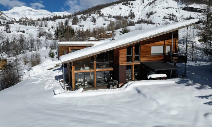 Allos Chalet De Esquí | Architect-designed chalet, panoramic view & Nordic bath - Allos (04260) - 1700m
