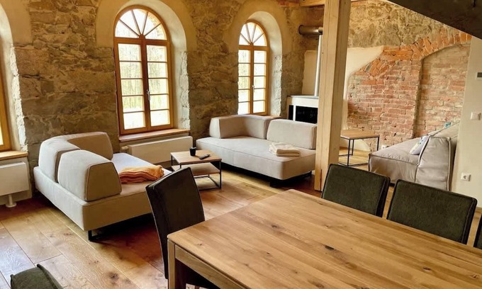 Buhlau Casa | Architect's apartment: fireplace+whirlpool+sauna