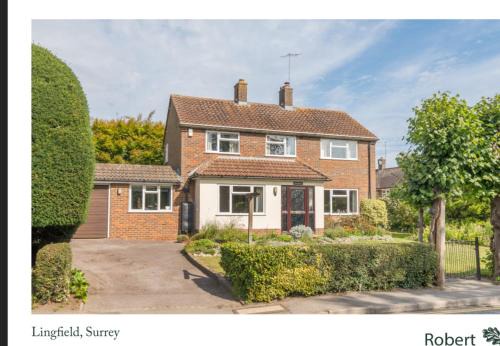 Lingfield Casa | Archtrees House - Family home in Surrey village