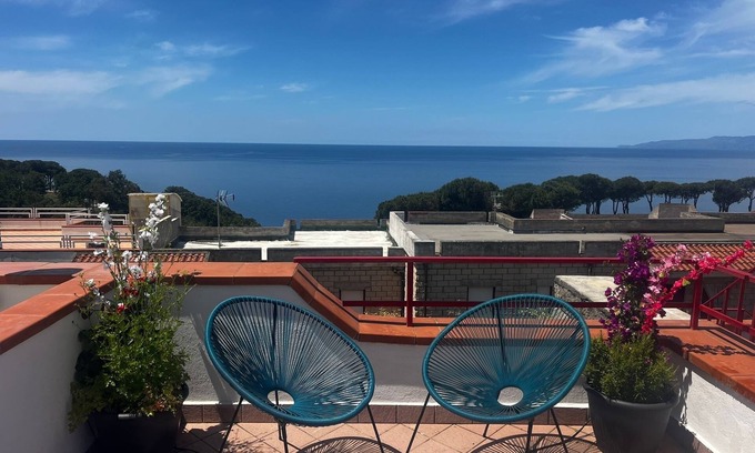 San Nicola Arcella Apartamento | Arcomagno Sea View Flat with sunroof