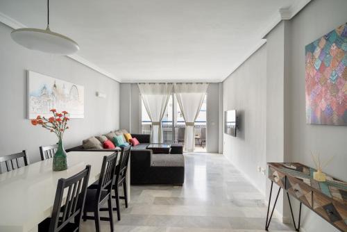 Parque Ayala Apartamento | Arcos Beach Infostays - Free Parking