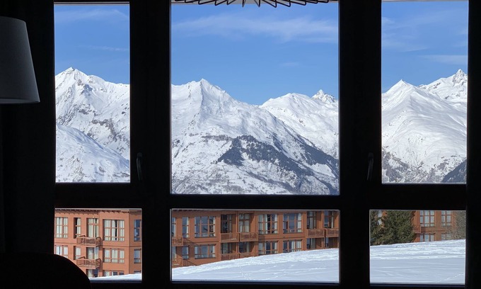 Arc-1800 Apartamento | Arcs 1800 ski in ski out apartamento de lujo con piscina / spa y vista al Mont Blanc