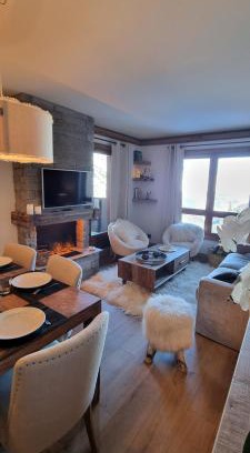 Arc-1950 Apartamento | Arcs 1950 Appartement Luxe type chalet 5 à 7 personnes Vue imprenable sur le Montblanc skis aux pieds