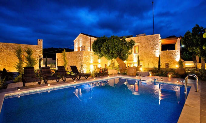 Argyroupoli Apartamento | Arcus Suites