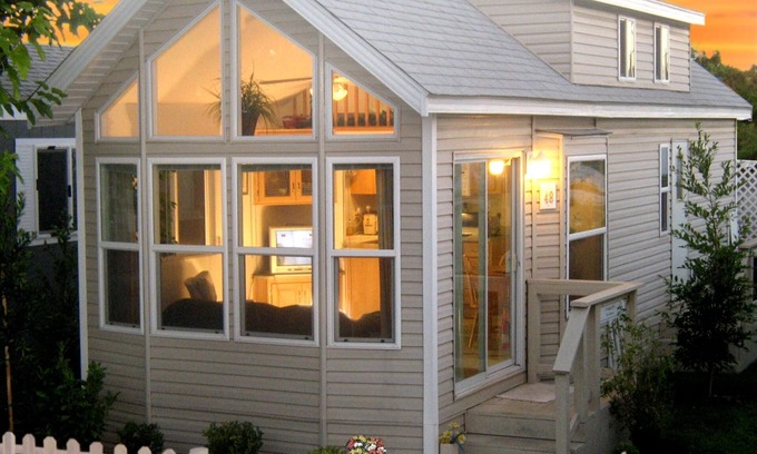 Old North Sacramento Otro | Arden Acres Executive Suites and Cottages