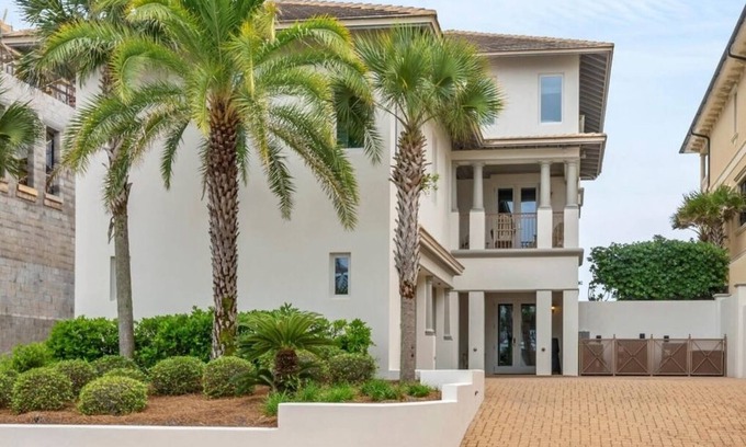 Sunnyside Casa | GOLF FRONT - Villa familiar, con casa de huéspedes, 4 sillas de playa