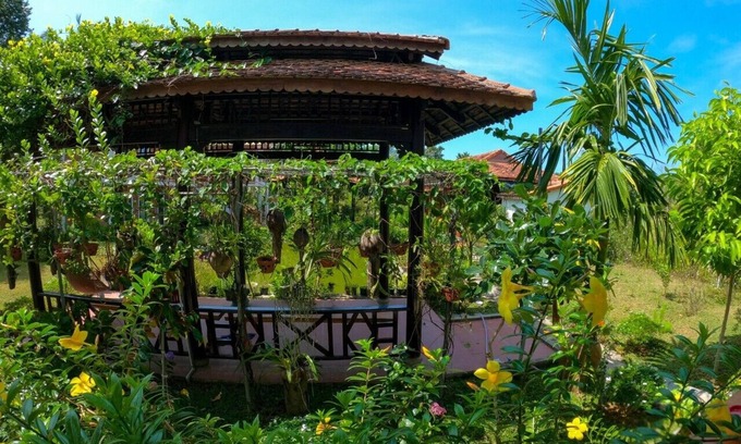 Cua Lap Hotel | Areca Garden Bungalow